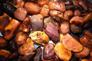Amber-many-stones